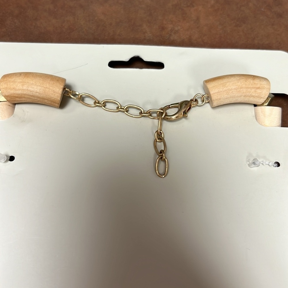 NWT-Charlie Paige Statement Necklace-Boho-Wooden Beads-Whimsy - Picture 4 of 4